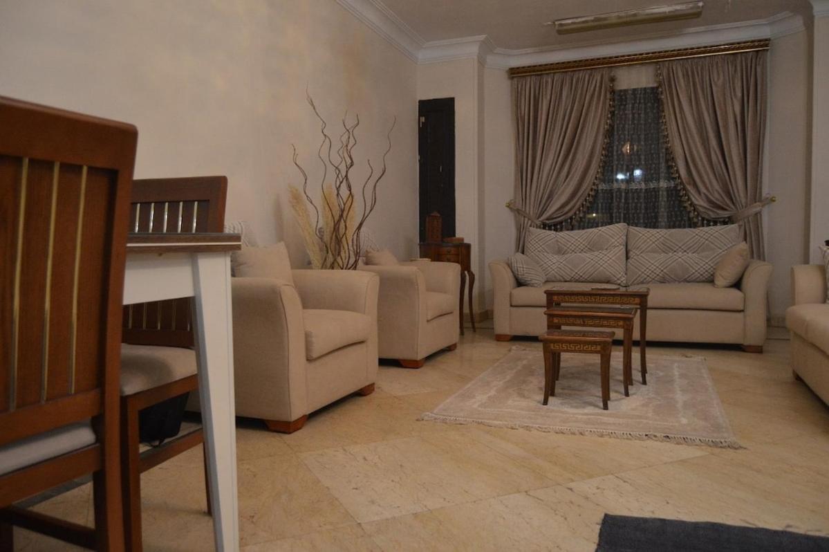 Apartment Grand Sunlit Luxury Maadi *